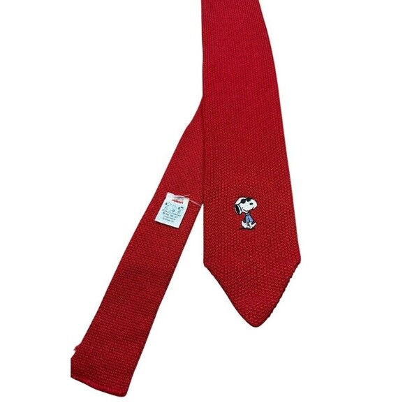 Vintage Peanuts Snoopy Knit Tie Red Novelty Neck Tie 1958-1971 UFS Licensed - Picture 1 of 6